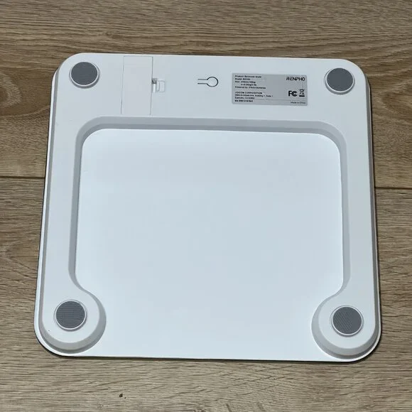 Bathroom Scale - Picture 3 of 4